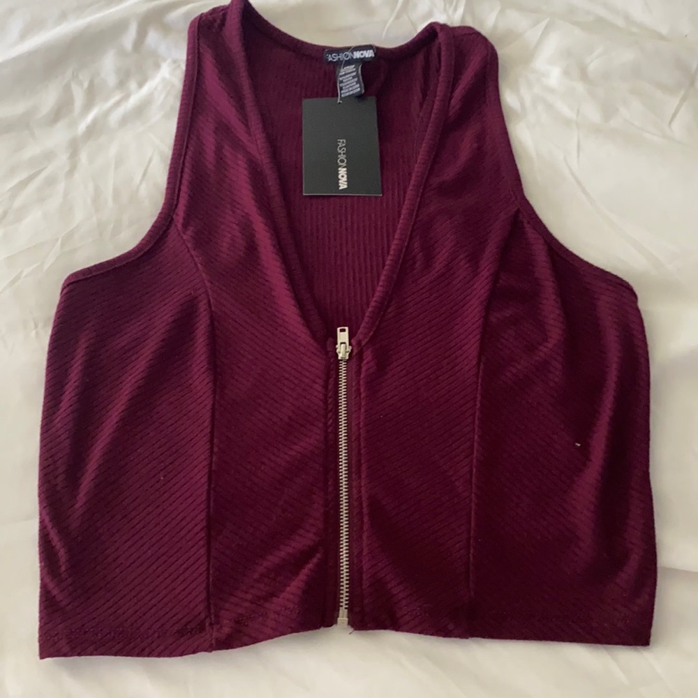 Fashion Nova crop top. NWT